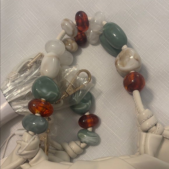 Urban Expressions Ivory Yzabelle Crossbody bag beaded handle vegan leather NWT - Picture 10 of 10